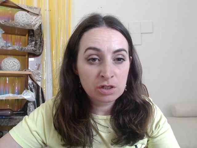 Modella: UWillMarryMyAss