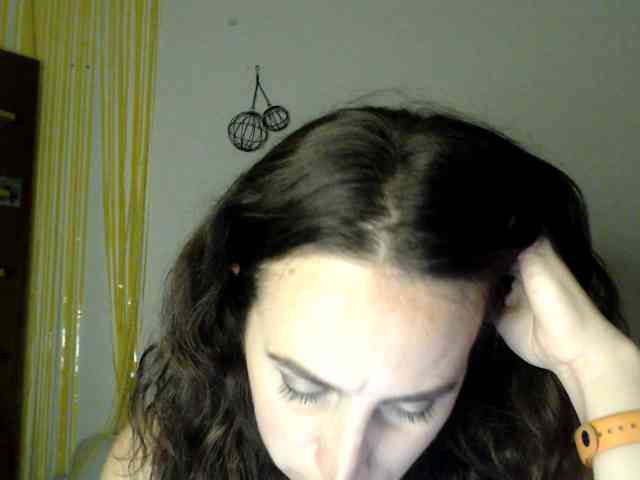 Modella: UWillMarryMyAss
