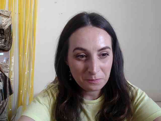 Modella: UWillMarryMyAss