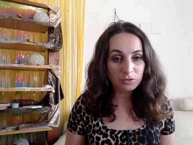 Modella: UWillMarryMyAss