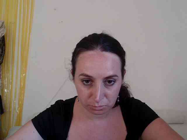 Modella: UWillMarryMyAss