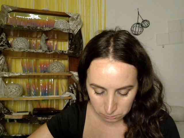 Modella: UWillMarryMyAss