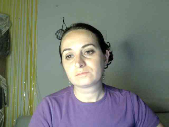 Modella: UWillMarryMyAss