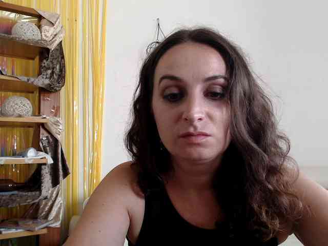 Modella: UWillMarryMyAss