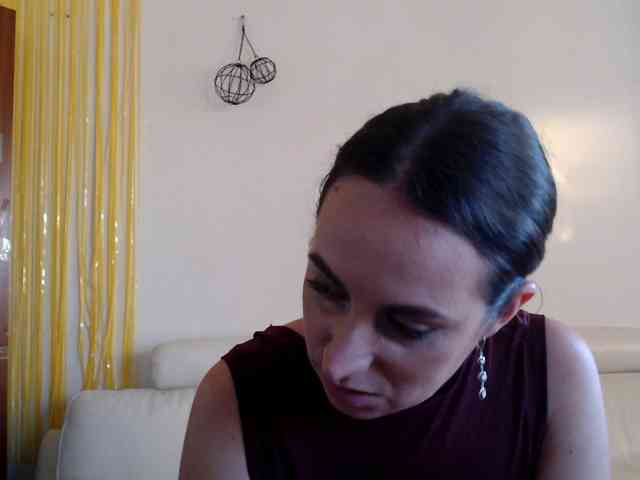 Modella: UWillMarryMyAss