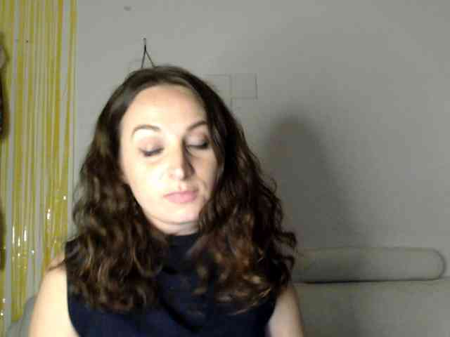 Modella: UWillMarryMyAss