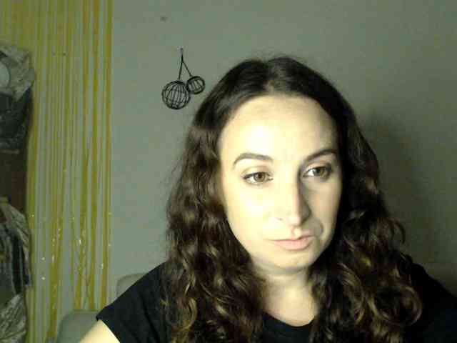 Modella: UWillMarryMyAss