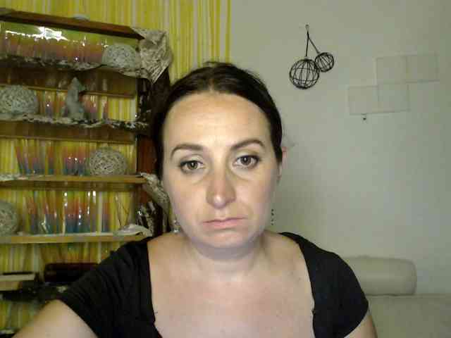 Modella: UWillMarryMyAss