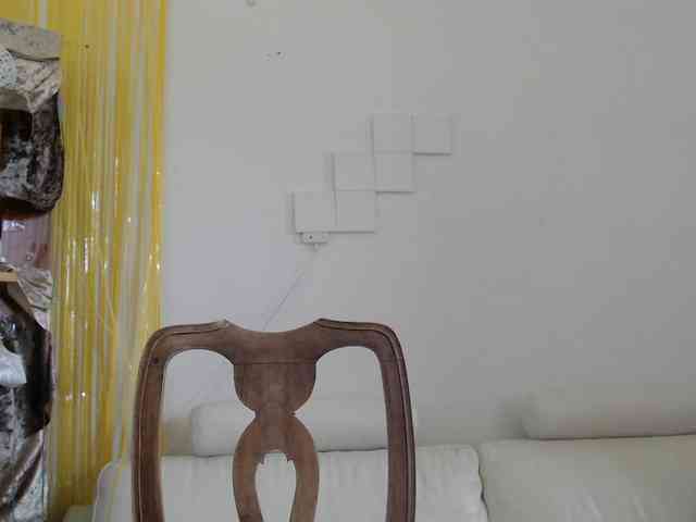 Modella: UWillMarryMyAss