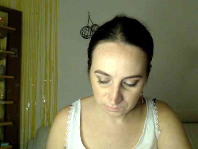 Modella: UWillMarryMyAss