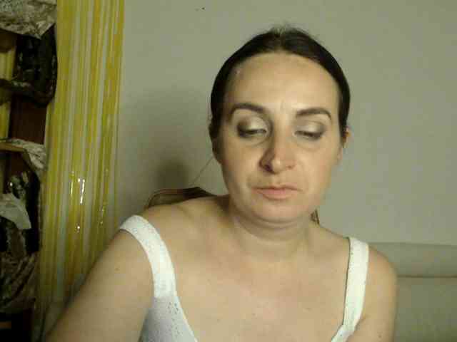 Modella: UWillMarryMyAss