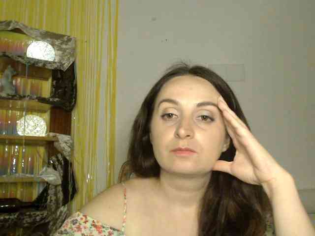 Modella: UWillMarryMyAss