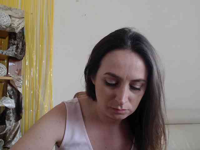 Modella: UWillMarryMyAss