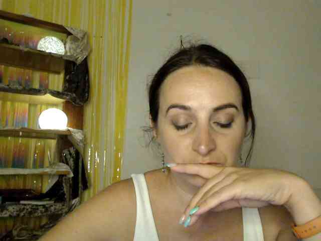 Modella: UWillMarryMyAss