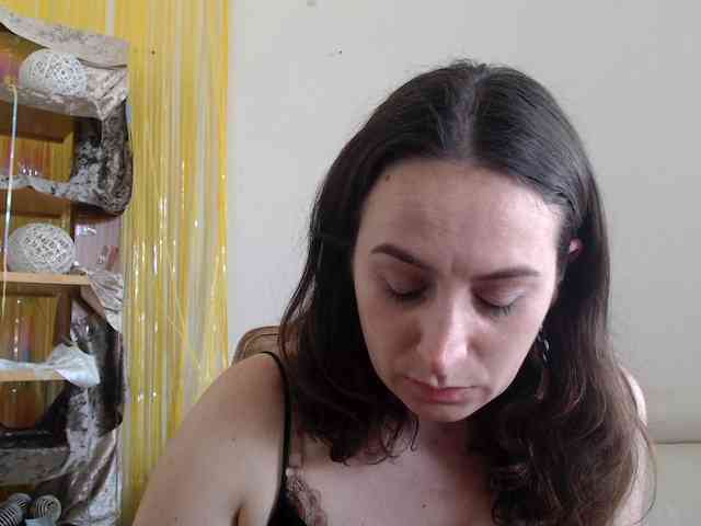 Modella: UWillMarryMyAss