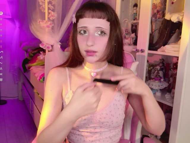MiraJade live cam on BongaCams