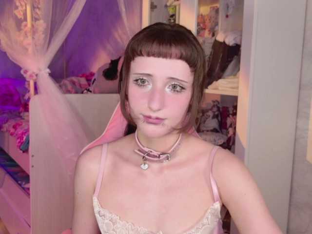MiraJade live cam on BongaCams