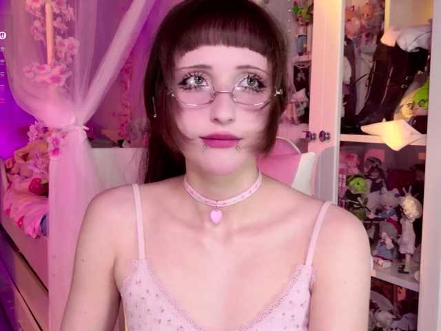 MiraJade live cam on BongaCams