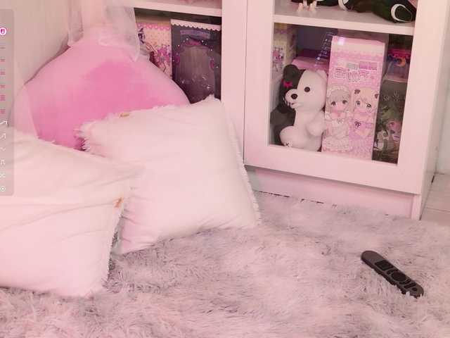 MiraJade live cam on BongaCams