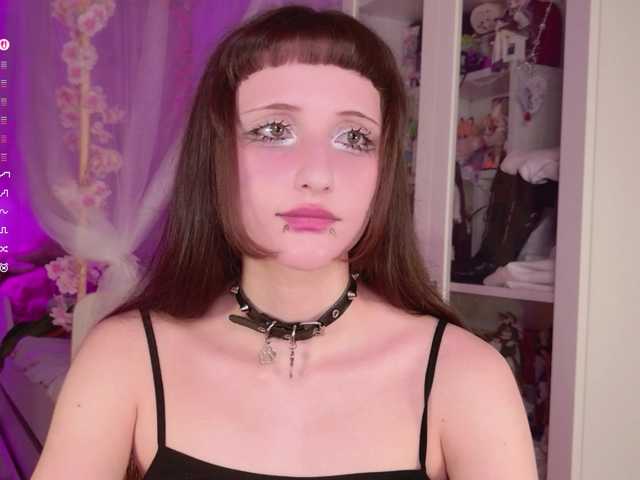 MiraJade live cam on BongaCams