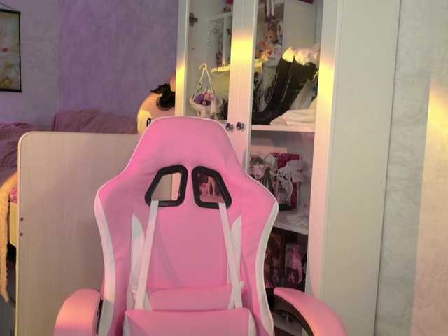 MiraJade's BongaCams show and profile