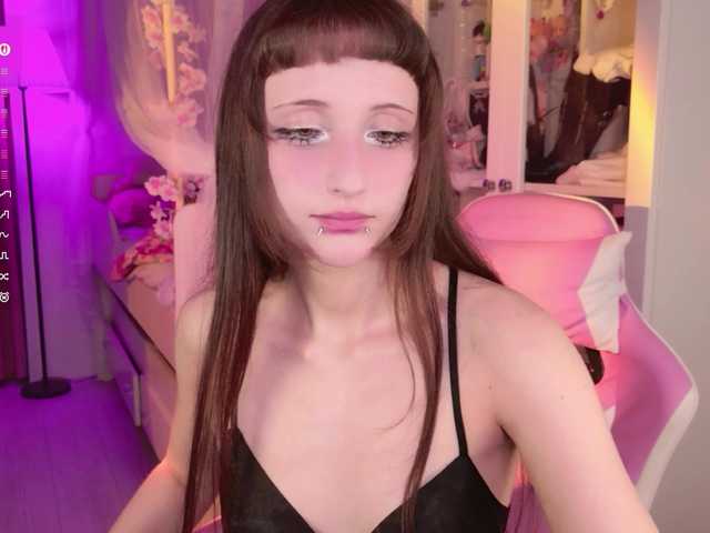 MiraJade live cam on BongaCams