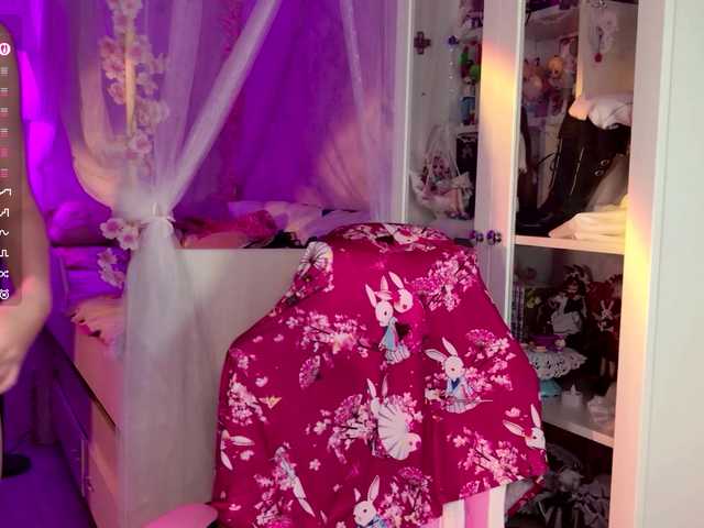 MiraJade live cam on BongaCams