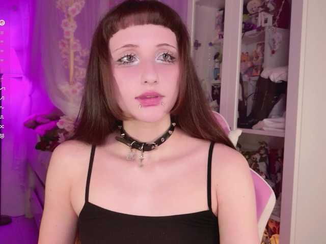 MiraJade live cam on BongaCams
