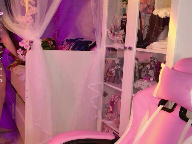 MiraJade live cam on BongaCams