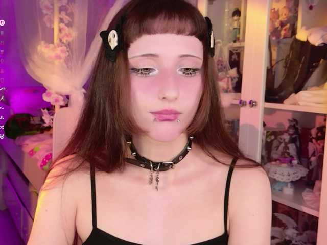 MiraJade live cam on BongaCams