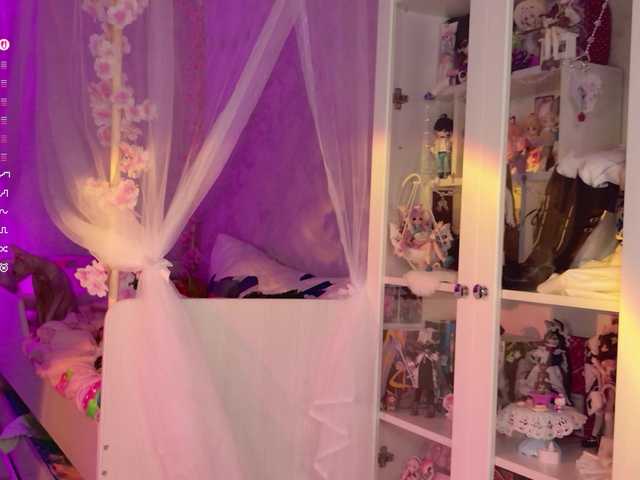 MiraJade live cam on BongaCams