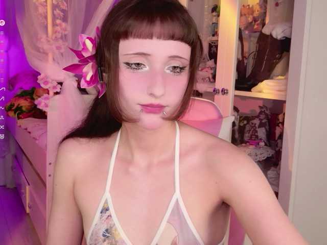 MiraJade live cam on BongaCams