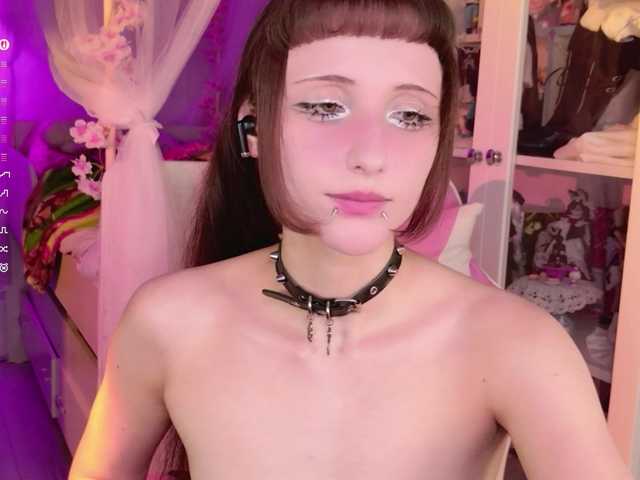 MiraJade live cam on BongaCams