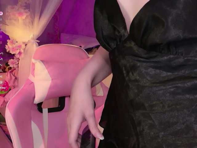 MiraJade live cam on BongaCams