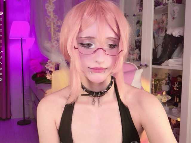 MiraJade live cam on BongaCams