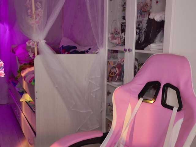 MiraJade live cam on BongaCams