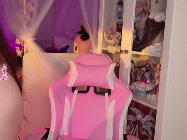 MiraJade live cam on BongaCams