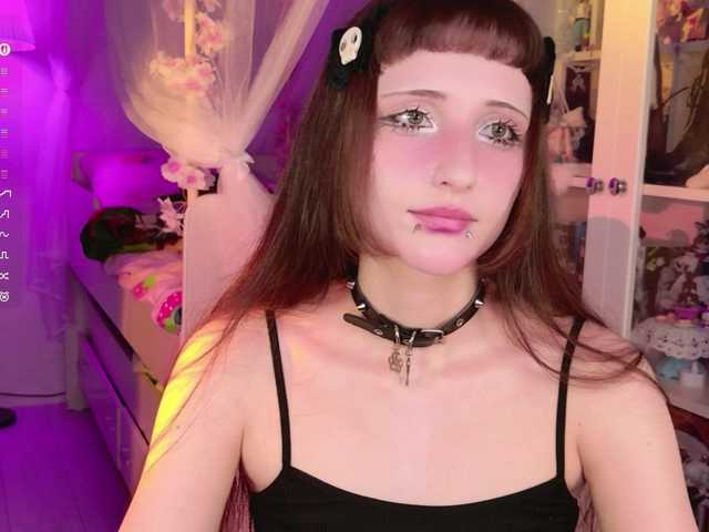 MiraJade live cam on BongaCams