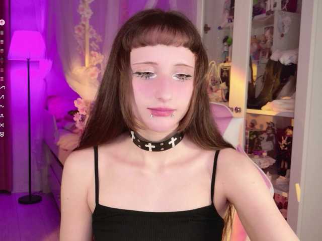 MiraJade live cam on BongaCams