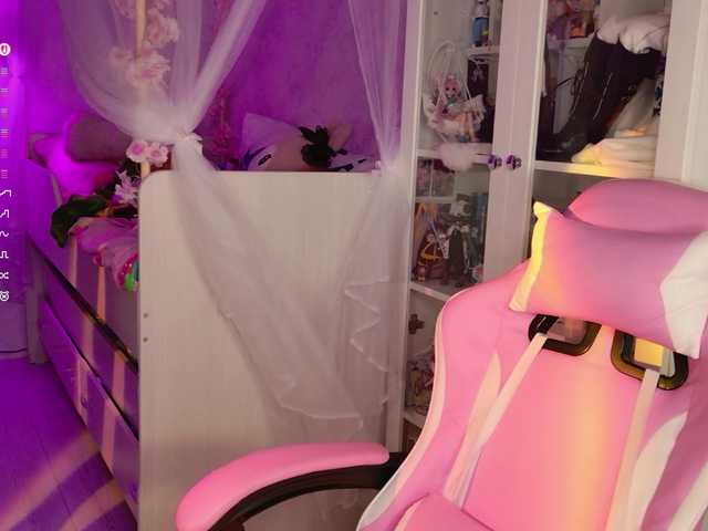 MiraJade live cam on BongaCams