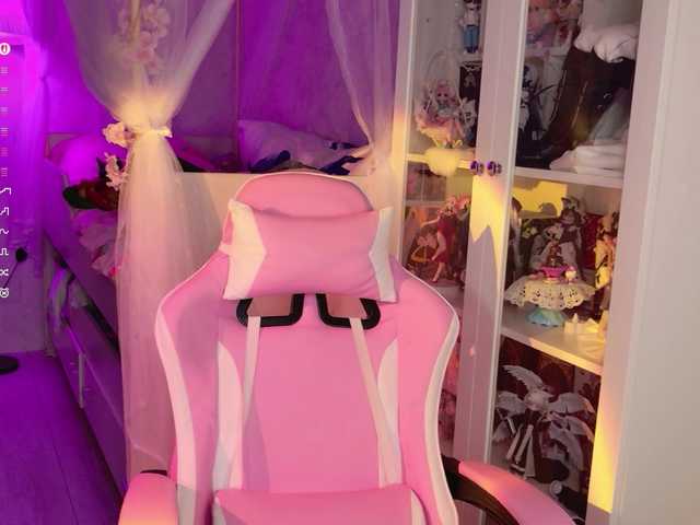MiraJade live cam on BongaCams