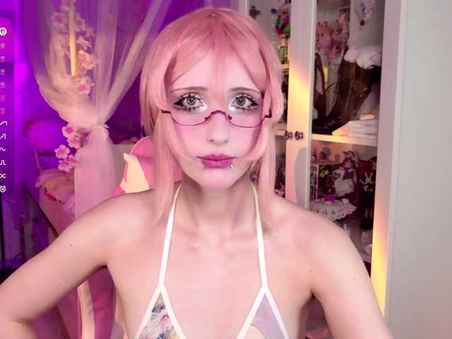 MiraJade live cam on BongaCams