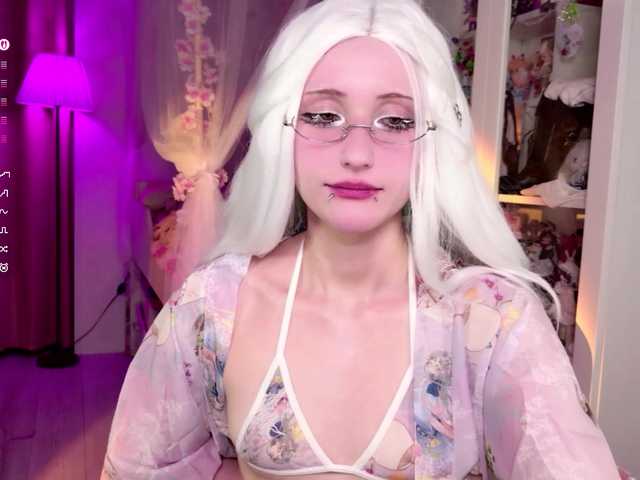MiraJade live cam on BongaCams