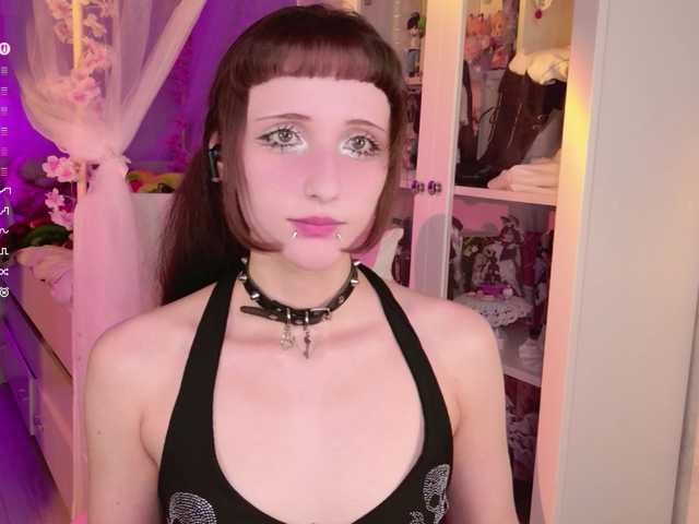 MiraJade live cam on BongaCams