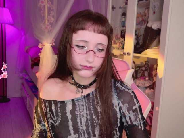 MiraJade live cam on BongaCams