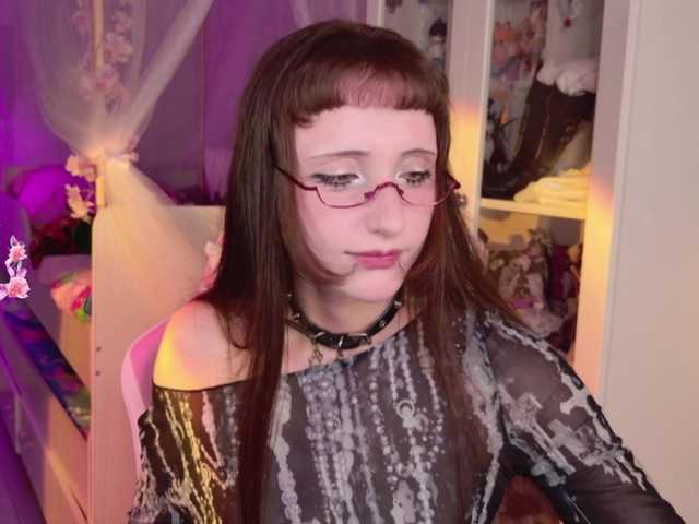 MiraJade live cam on BongaCams
