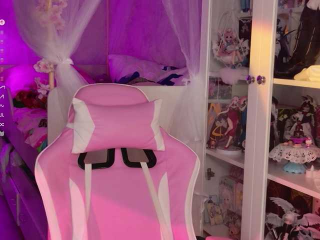 MiraJade live cam on BongaCams