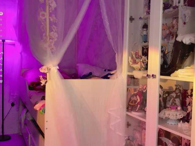 MiraJade live cam on BongaCams