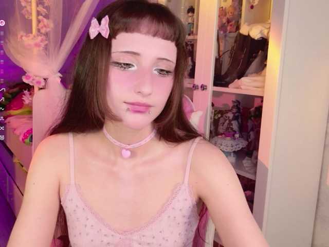 MiraJade live webcam show