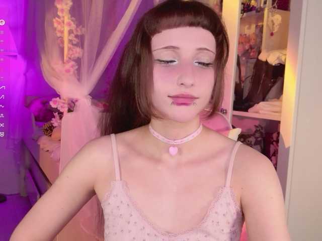 MiraJade live cam on BongaCams